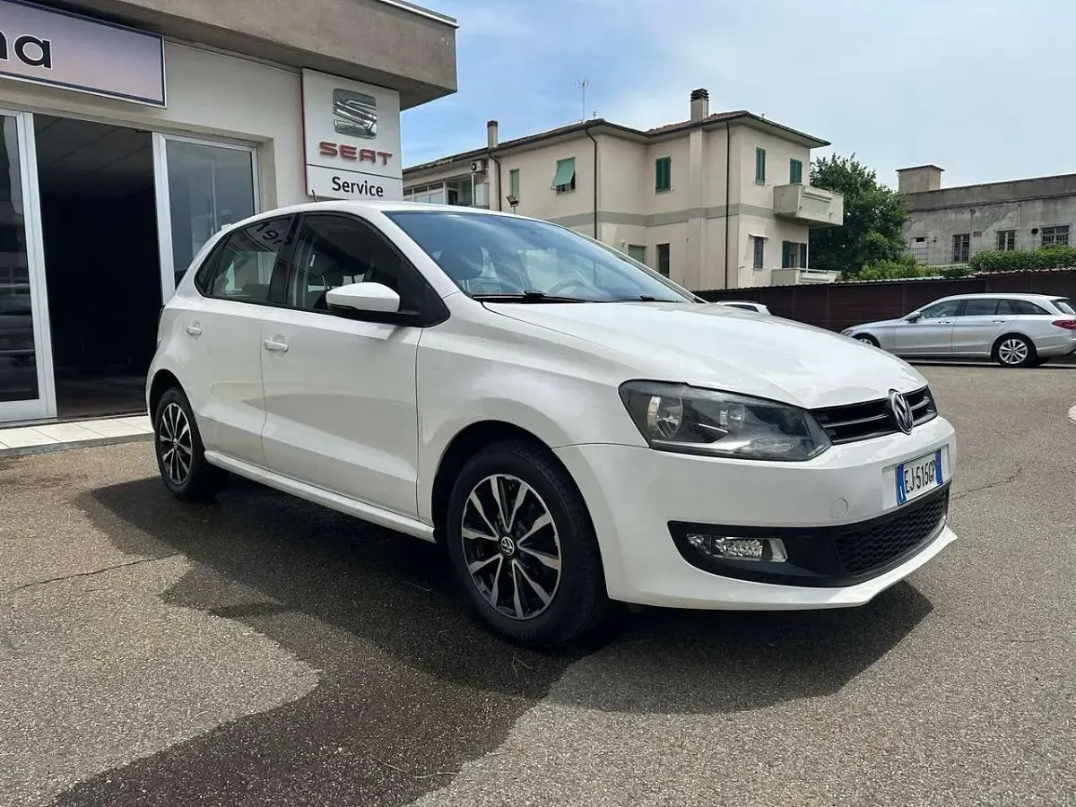 Usata VW Polo Comfortline 69 CV (50 kW) 2011 Bianco Utilitaria