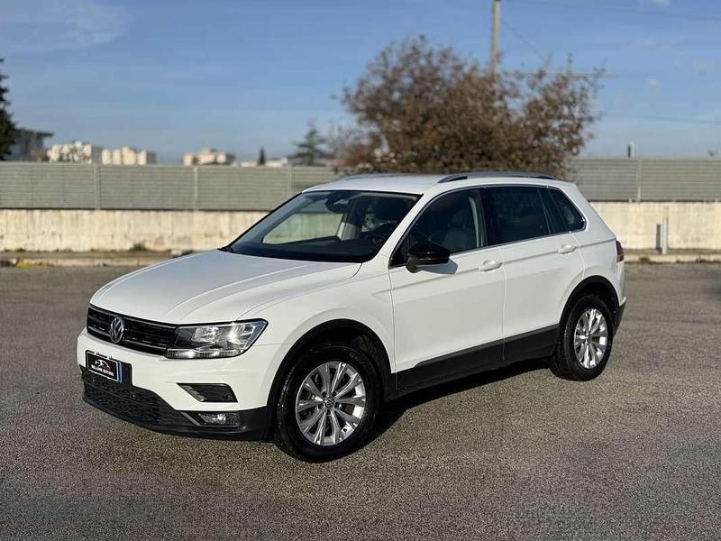 Usata VW Tiguan Business 150 CV (110 kW) 2018 Bianco SUV