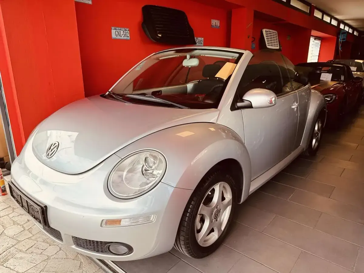 Usata VW New Beetle 102 CV (75 kW) 2007 Argento Utilitaria