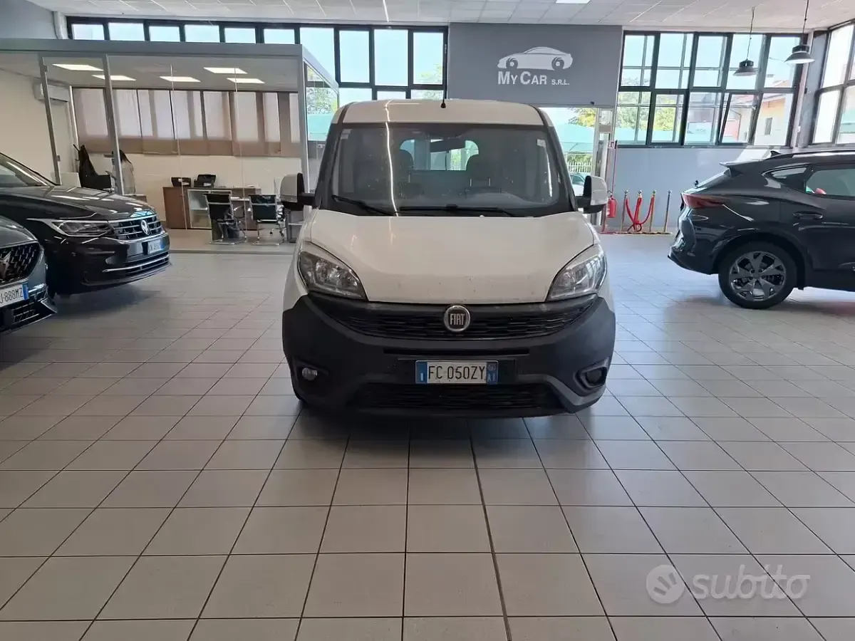 Usata Fiat Doblò 135 CV (99 kW) 2016 Bianco Monovolume