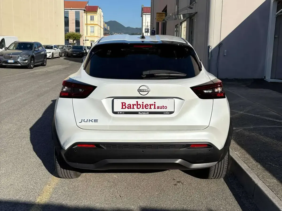 Usata Nissan Juke N-Connecta 114 CV (83 kW) 2024 Pearl white SUV