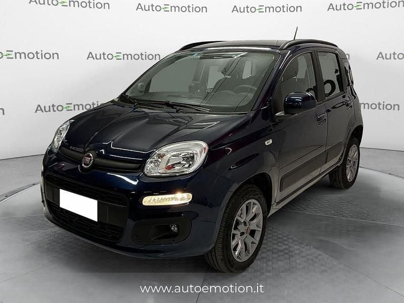 Usata Fiat Panda Lounge 85 CV (62 kW) 2021 Blu Utilitaria