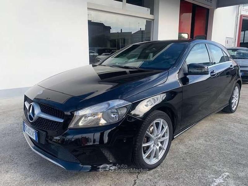 Usata Mercedes A180 Executive 109 CV (80 kW) 2016 Nero Berlina
