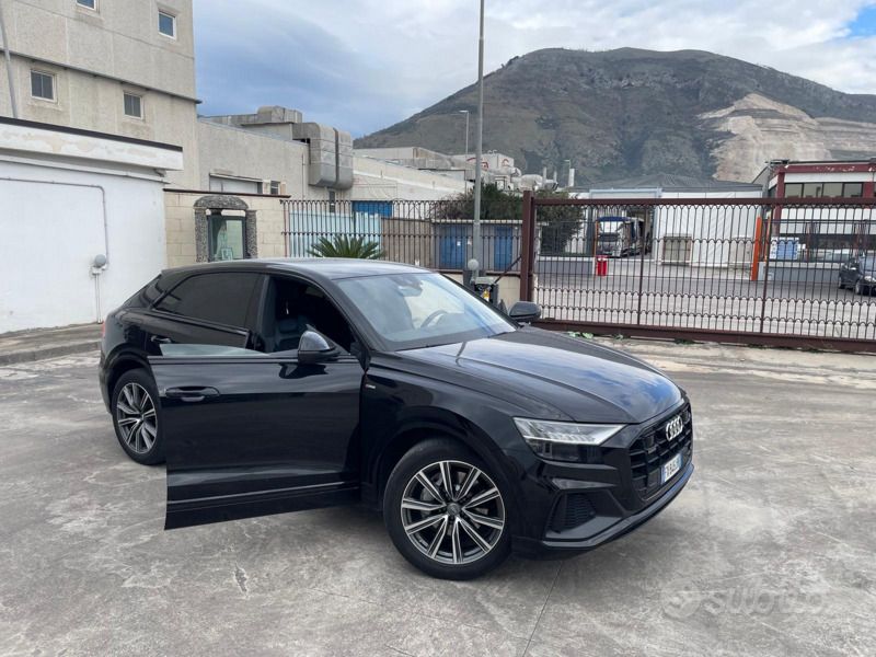 Nero Usata 2019 Audi Q8 S-Line SUV | 40.000 € (Ottimo prezzo) - Immagine 1/4