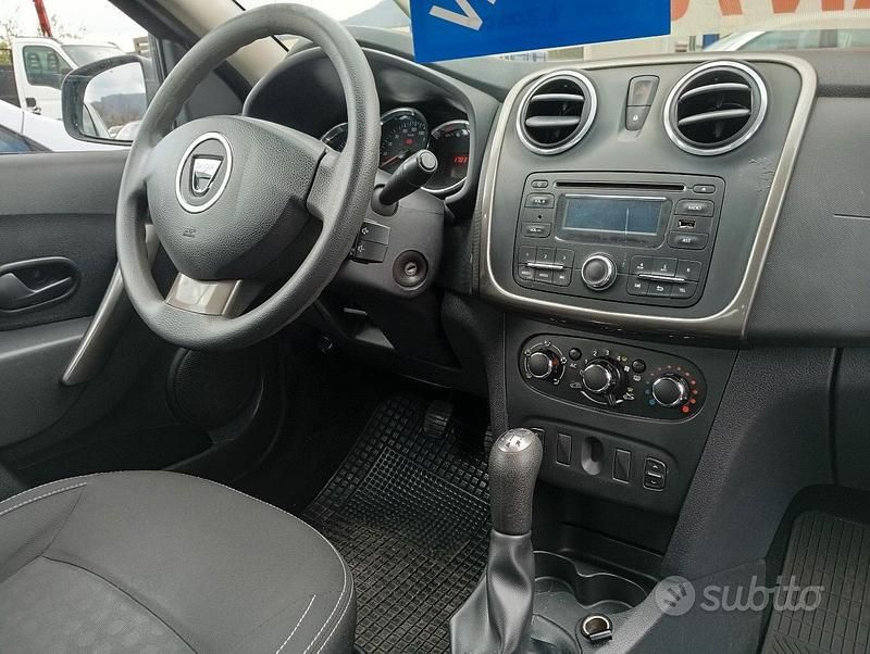 Usata Dacia Sandero 2014 Blu Utilitaria