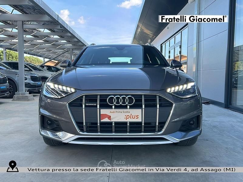 Usata Audi A4 Allroad Business 204 CV (150 kW) 2021 Z8 grigio terra metallizzato Station wagon