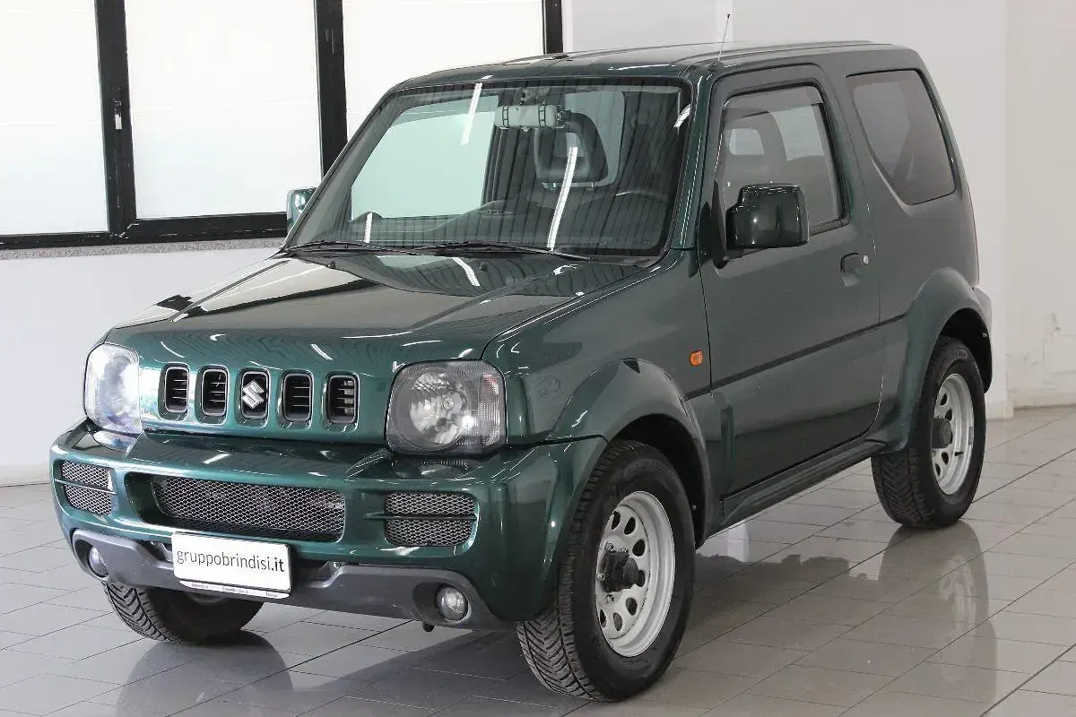 Usata Suzuki Jimny 85 CV (62 kW) 2008 Verde SUV