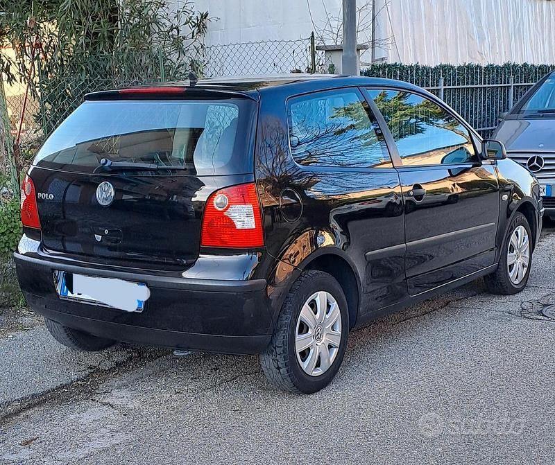 Usata VW Polo 45 CV (33 kW) 2004 Nero Utilitaria