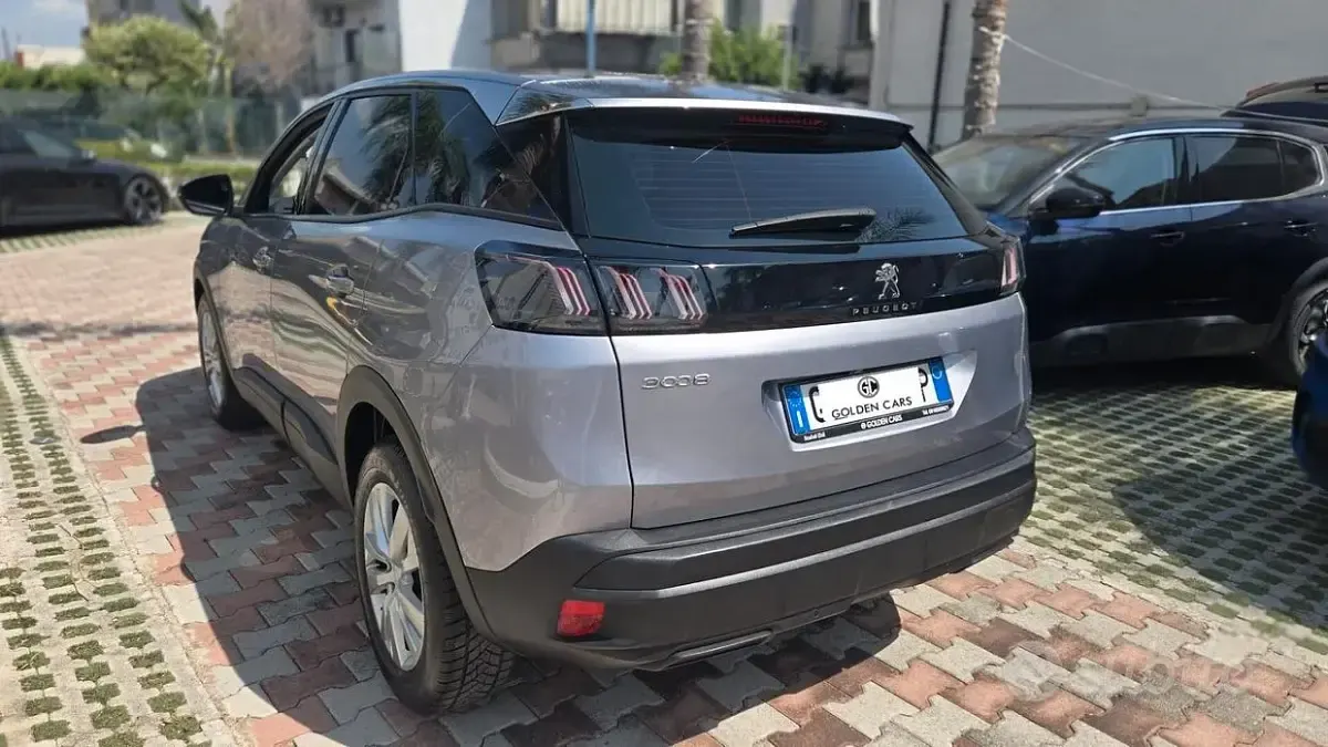 Usata Peugeot 3008 Active 131 CV (96 kW) 2021 Grigio SUV
