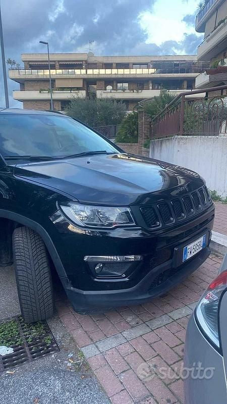 Usata Jeep Compass Night Eagle 140 CV (102 kW) 2018 Nero SUV