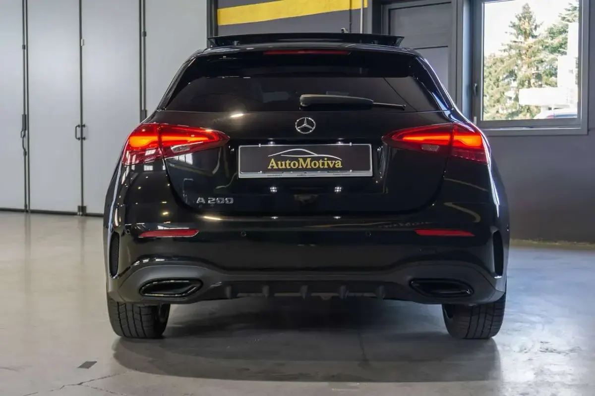 Usata Mercedes A200 AMG line 163 CV (119 kW) 2025 Nero Berlina