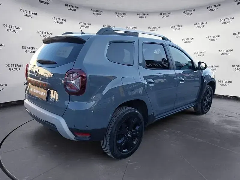 Usado Dacia Duster Extreme 116 CV (85 kW) 2022 Gris SUV