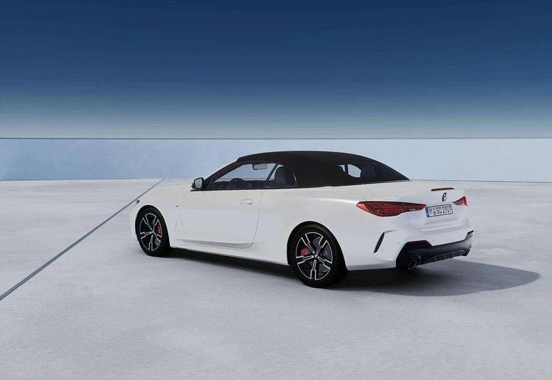 Nuova BMW 420 M Sport 258 CV (189 kW) 2025 Mineral white / metallizzato Cabrio