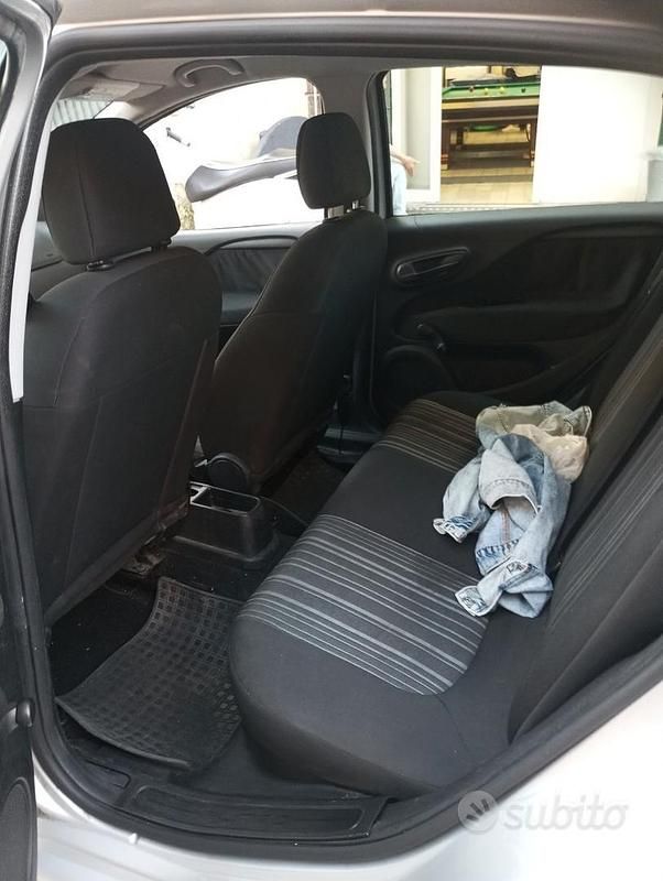 Usata Fiat Punto Evo 77 CV (56 kW) 2011 Grigio Utilitaria