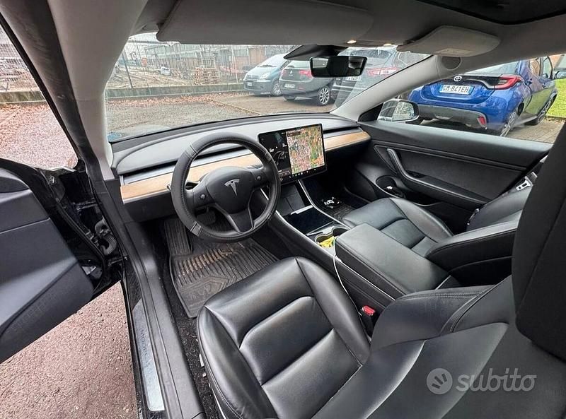 Usata Tesla Model 3 100 kW (136 CV) 2020 Nero Berlina