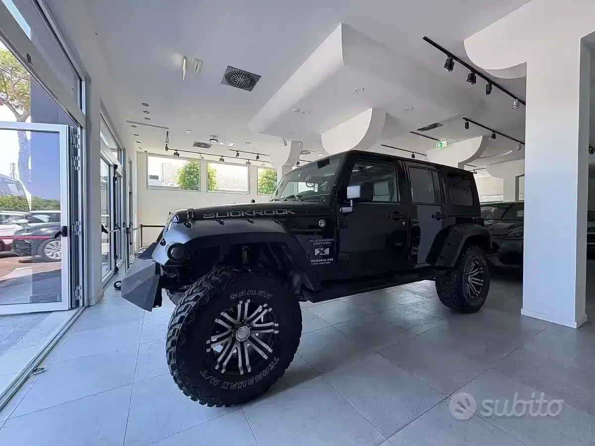 Begagnad Jeep Wrangler Sport 199 HK (146 kW) 2009 Svart SUV