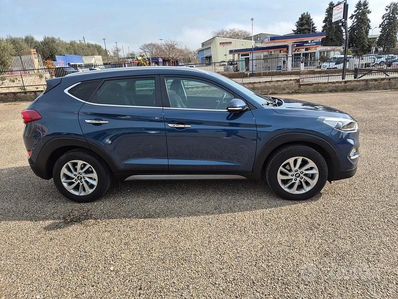 Usata Hyundai Tucson Xpossible 116 CV (85 kW) 2017 Blu SUV