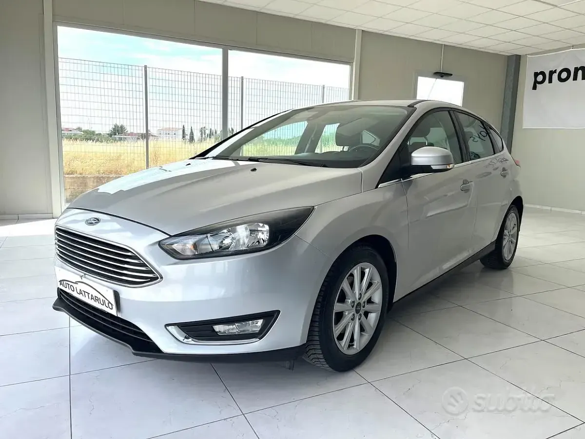 Usata Ford Focus Titanium X 120 CV (88 kW) 2015 Grigio Berlina