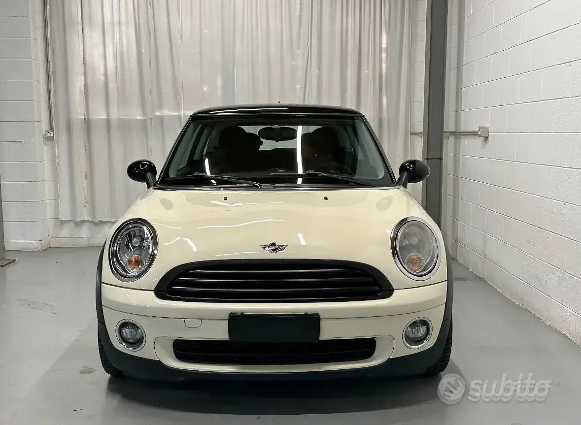 Usata Mini Cooper 120 CV (88 kW) 2009 Utilitaria