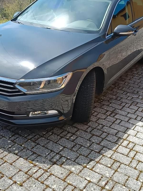 Usata VW Passat S 120 CV (88 kW) 2017 Grigio Berlina