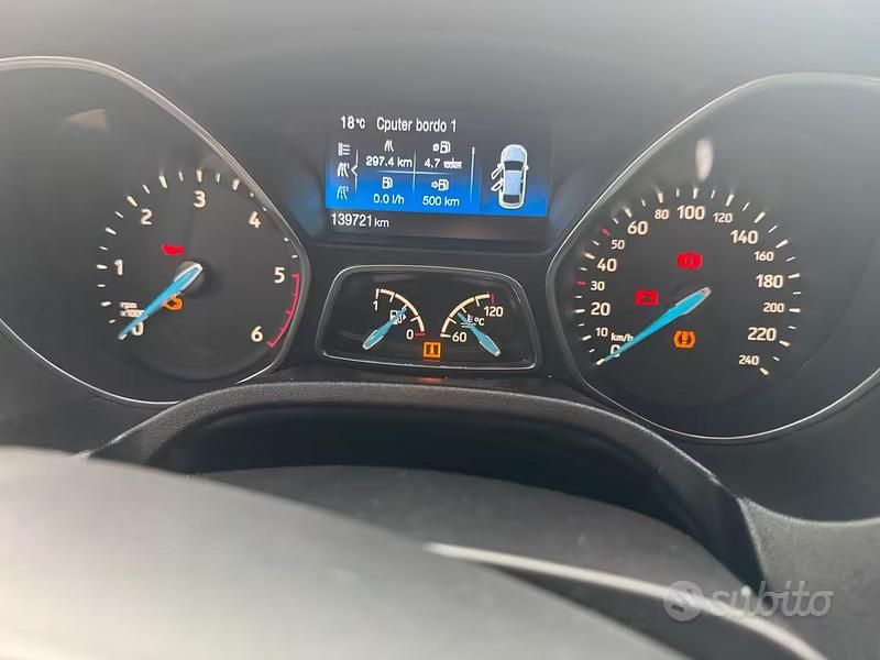 Usata Ford Focus 115 CV (84 kW) 2017 Nero Berlina