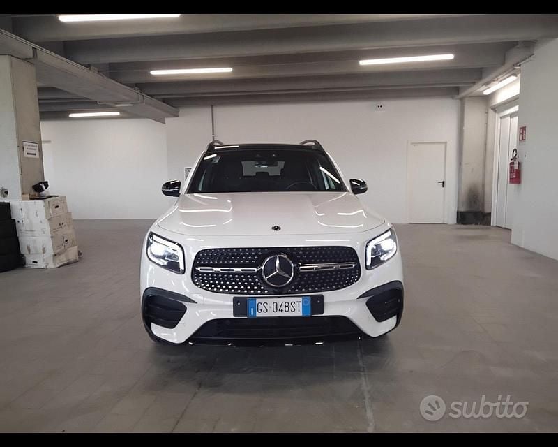 Usata Mercedes GLB200 Premium 150 CV (110 kW) 2024 Bianco SUV