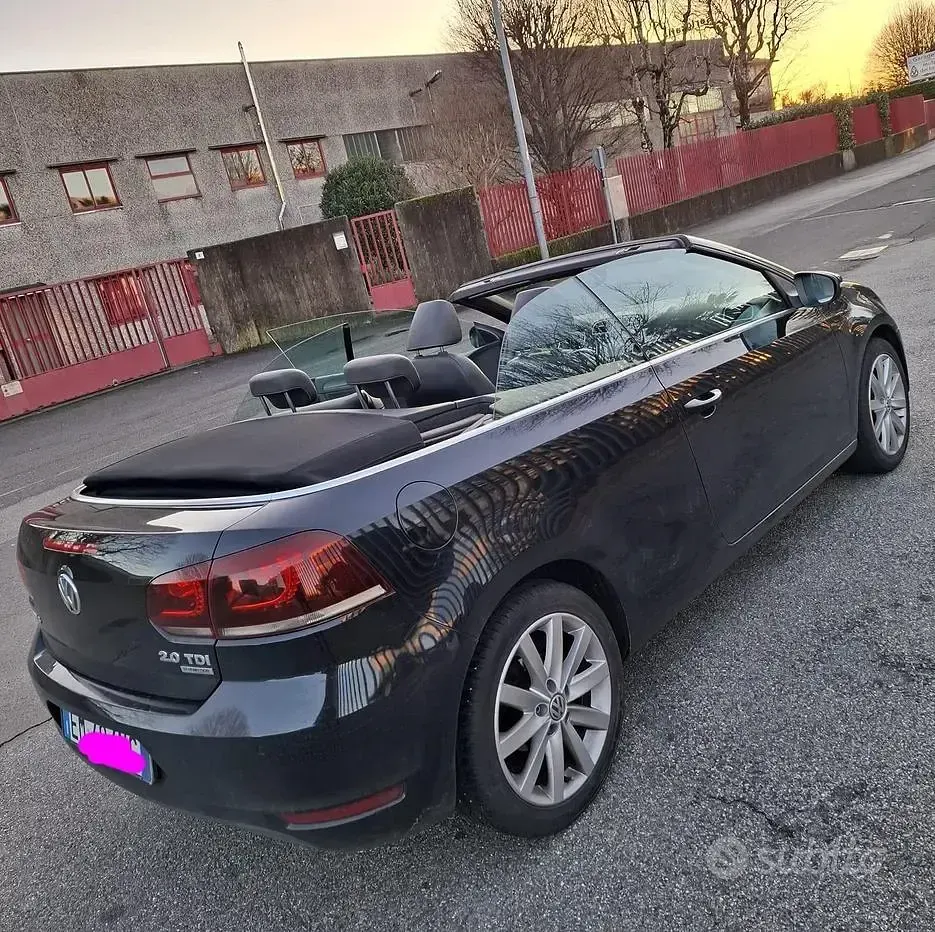 Usata VW Golf Cabriolet 140 CV (102 kW) 2012 Nero Cabrio