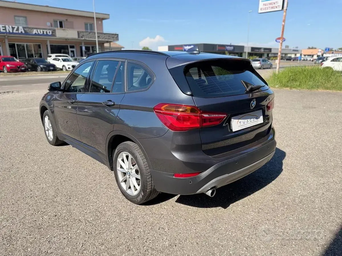 Usata BMW X1 150 CV (110 kW) 2017 Nero SUV