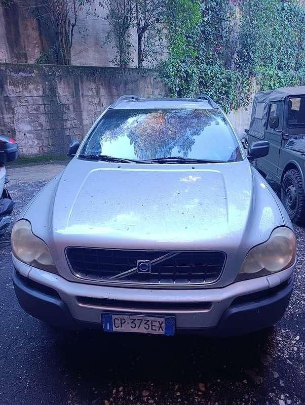 Usata Volvo XC90 209 CV (153 kW) 2004 Argento SUV