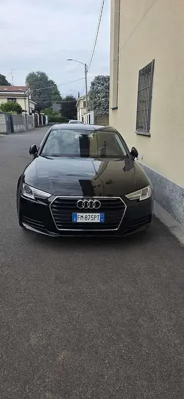 Usata Audi A4 Sport 122 CV (89 kW) 2018 Berlina