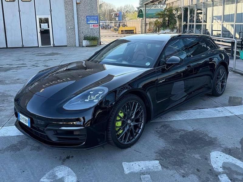 Usata Porsche Panamera 4 Sport Turismo 330 CV (242 kW) 2021 Nero Berlina