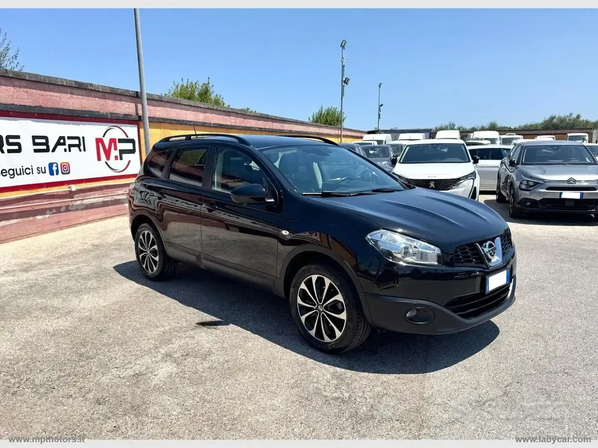 Usata Nissan Qashqai +2 Tekna 110 CV (80 kW) 2014 Nero SUV
