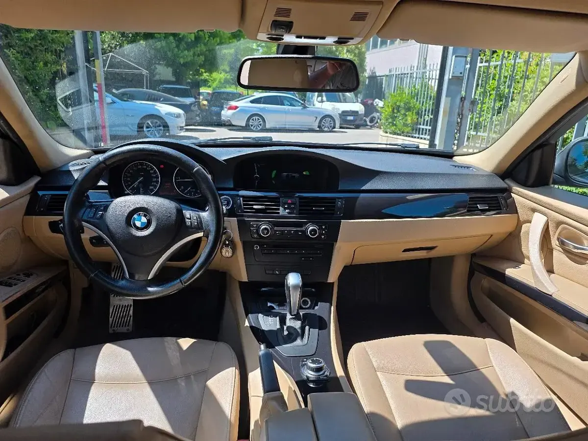 Usata BMW 320 184 CV (135 kW) 2010 Grigio Station wagon