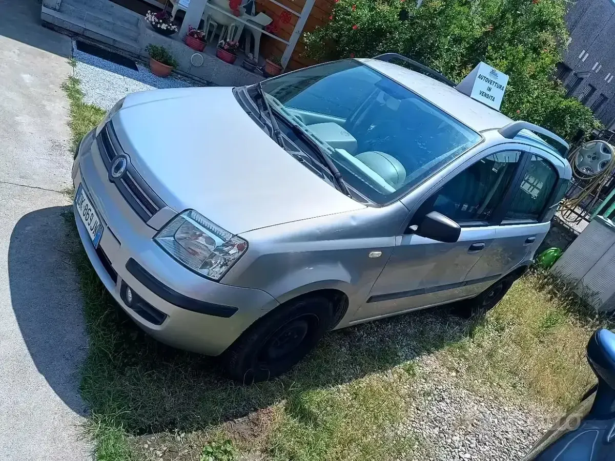 Usata Fiat Panda 156 CV (114 kW) 2003 Grigio Utilitaria