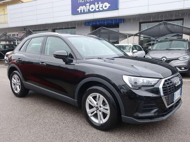 Nero Usata 2021 Audi Q3 Business SUV | 28.300 € (Buon prezzo) - Immagine 1/4