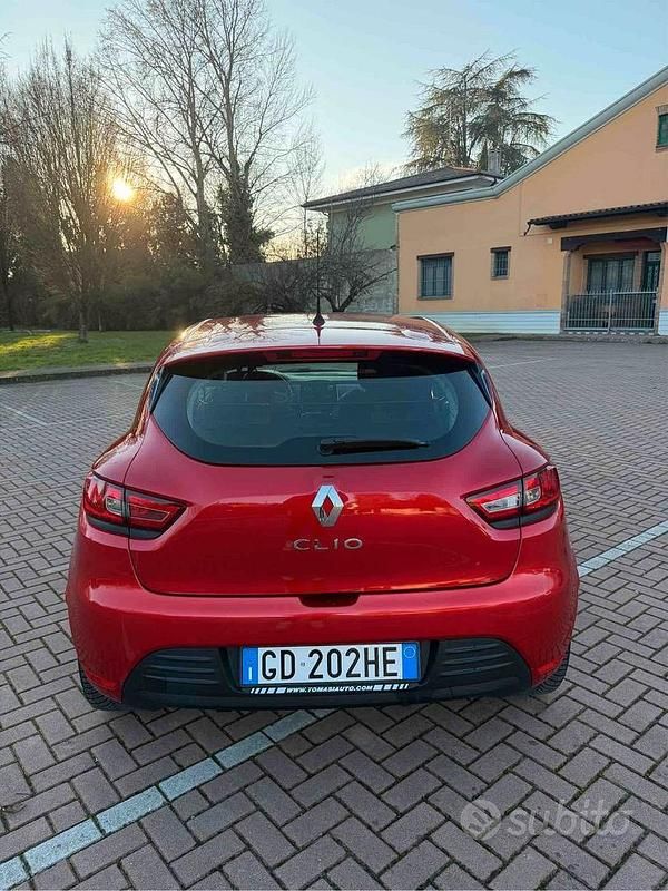 Usata Renault Clio V Business 2021 Rosso Berlina