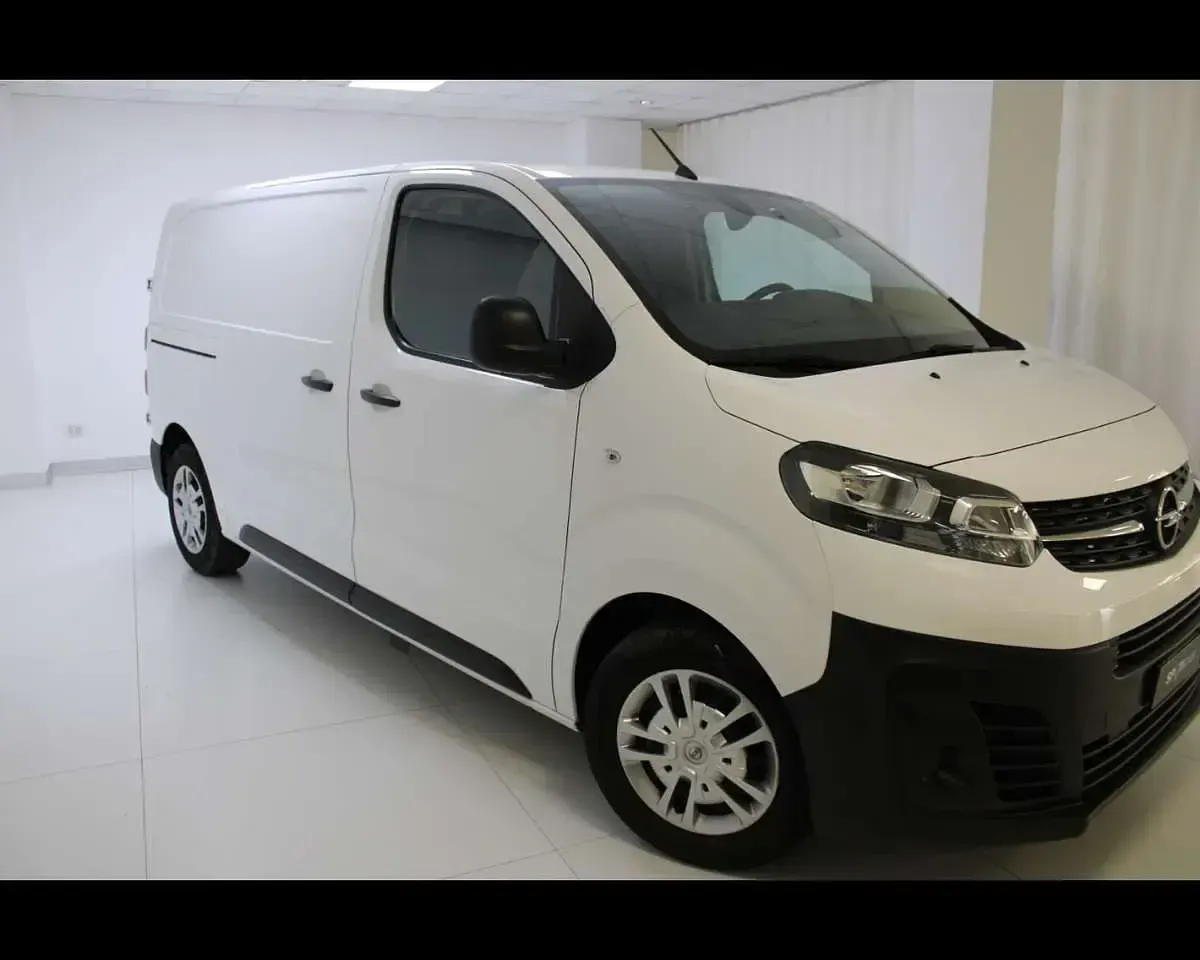Usata Opel Vivaro Enjoy 102 CV (75 kW) 2022 Artik white Monovolume