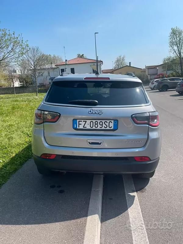 Usata Jeep Compass Limited 120 CV (88 kW) 2019 Grigio SUV