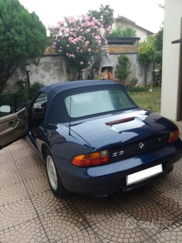 Usata BMW Z3 Efficient Dynamics 140 CV (102 kW) 1998 Blu Cabrio