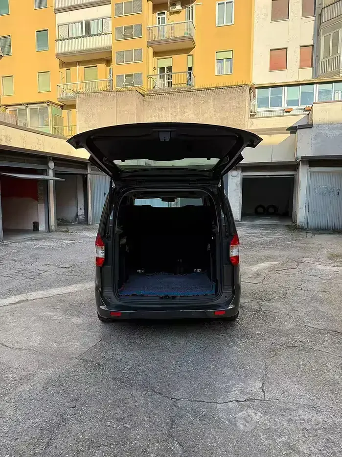 Usata Ford Tourneo Courier 101 CV (74 kW) 2019 Monovolume