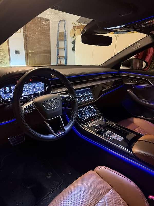 Usata Audi A8 Ambiente 286 CV (210 kW) 2023 Berlina