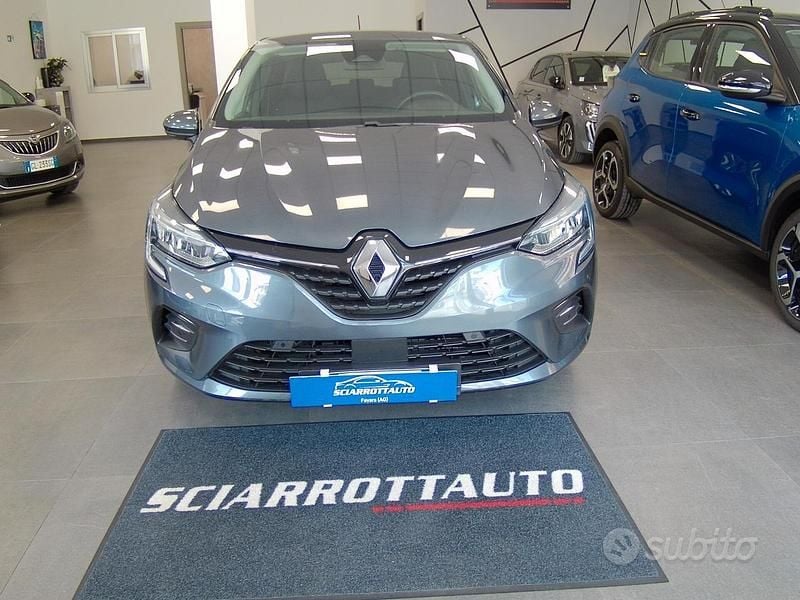 Usata Renault Clio V Intens 85 CV (62 kW) 2020 Grigio Berlina