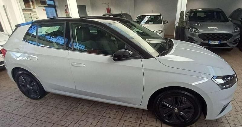 Usata Skoda Fabia Style 95 CV (69 kW) 2022 Bianco tetto nero Berlina