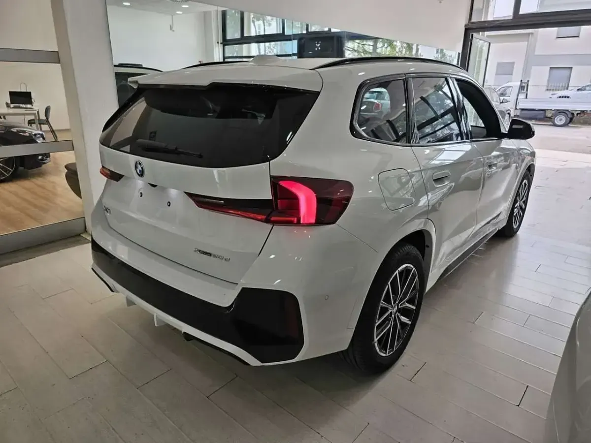 Usata BMW X1 M Sport 165 CV (121 kW) 2023 Alpin white SUV