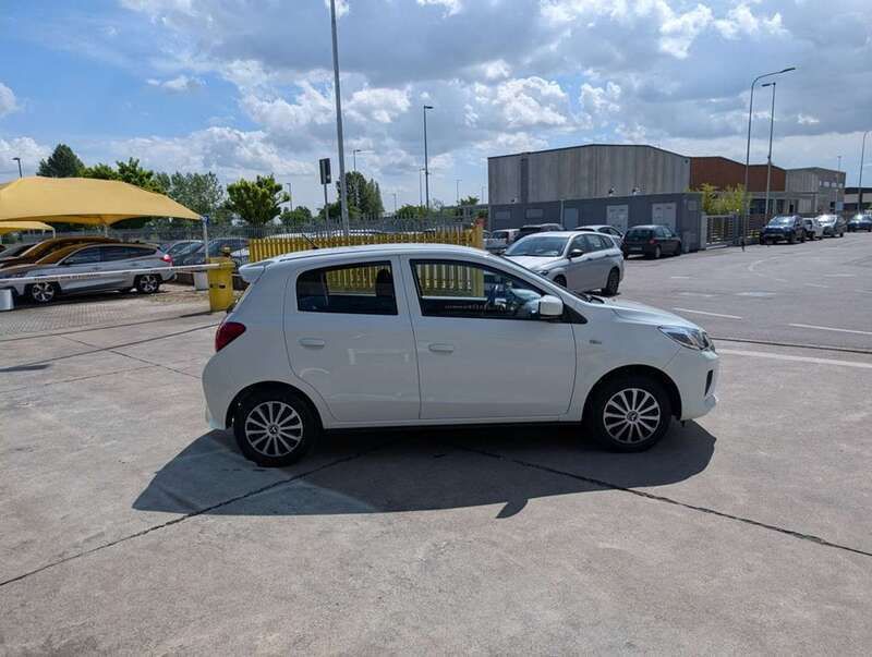 Usata Mitsubishi Space Star Invite 71 CV (52 kW) 2024 Bianco / pastello Utilitaria