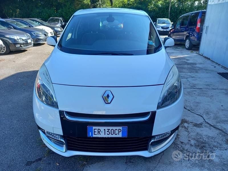 Usata Renault Scénic III Bose Edition 110 CV (80 kW) 2012 Bianco Monovolume