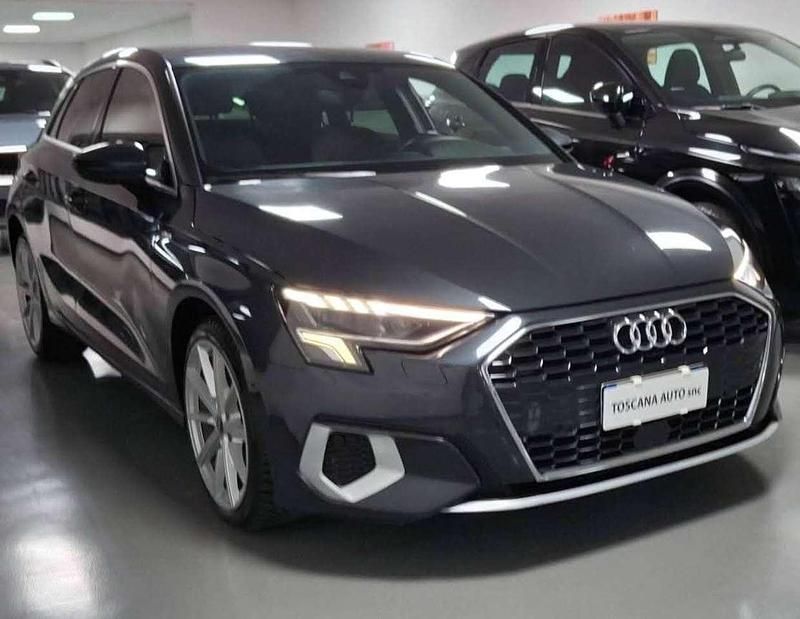 Usata Audi A3 Ambiente 150 CV (110 kW) 2021 Grigio Berlina