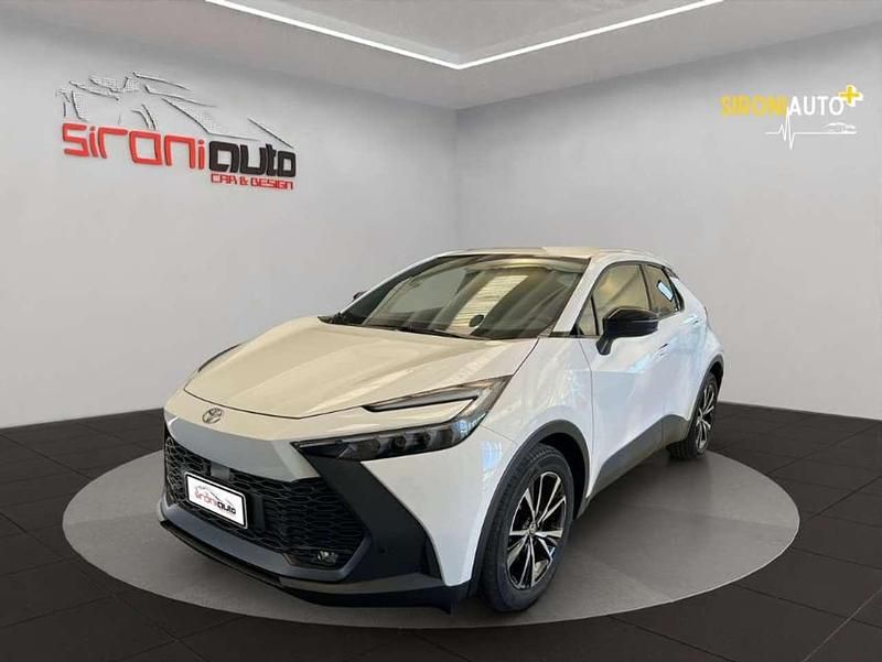 Bianco Nuova 2025 Toyota C-HR Trend SUV | 32.500 € (Buon prezzo) - Immagine 1/4