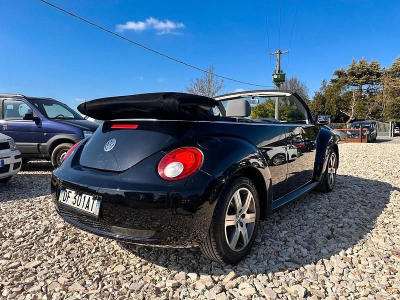 Usata VW New Beetle 105 CV (77 kW) 2006 Nero Utilitaria