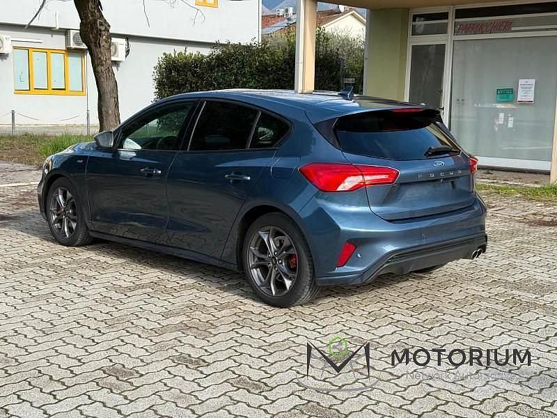 Usata Ford Focus ST-Line 120 CV (88 kW) 2021 Blu Berlina